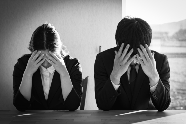 システム選定でよくある失敗をした人のイメージ画像